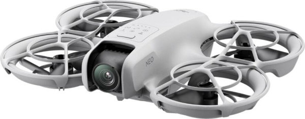 Квадрокоптер DJI Neo Fly More Combo